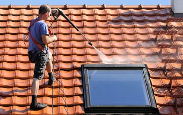roof cleaning Hundred House, Powys